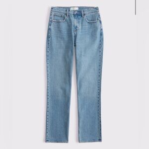 Abercrombie Curve Love Mid Rise 90’s Straight Jean - 26